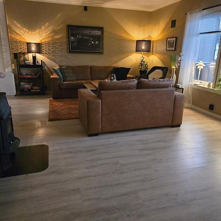 Koselig Og Moderne Leilighet, Meget Sentralt I Narvik Med Gratis Parkering! المظهر الخارجي الصورة
